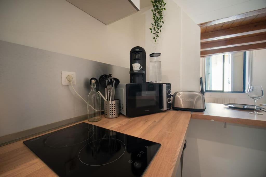 Appartement Tout Equipe Proche De La Plage 2 A 4 Couchages Marsella Exterior foto